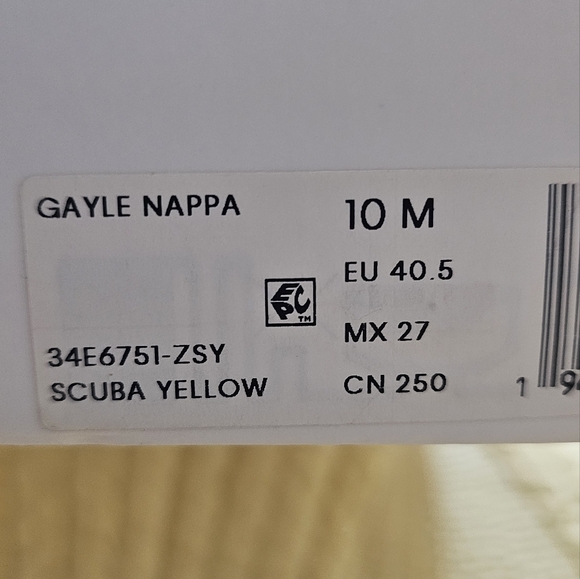 Calvin Klein Yellow Pumps - Picture 5 of 7